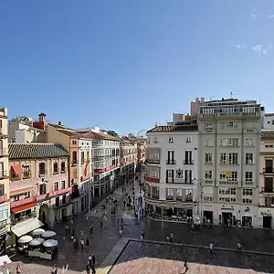 Plaza Constitucion - Larios Apartament